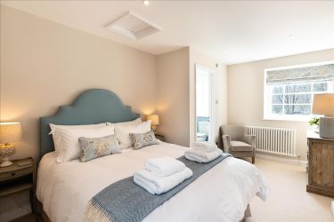 2 Lumford House