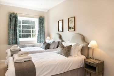 2 Lumford House