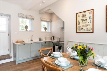 2 Lumford House