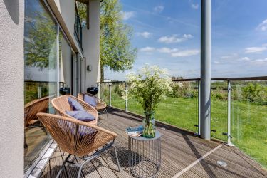 More outdoor seating and a charcoal BBQ (coal not provided)