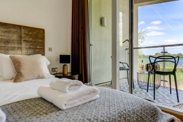 Fantastic place for a coffee, or a glass of ros&eacute;! What a view...