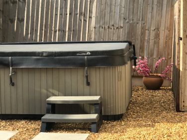 Hot tub in private garden