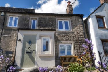 Eight The Green is a charming 200-year-old stone cottage, thoughtfully updated to a high standard