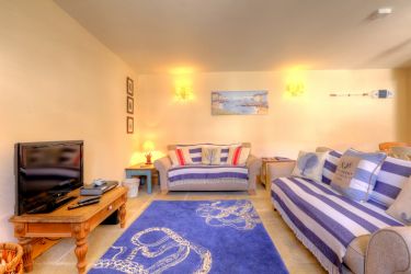 Nautical Cottage Lounge