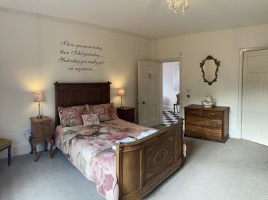 1st Floor Double Bedroom with Ensuite bathroom