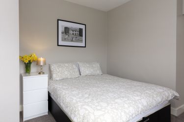 Both upstairs twin bedrooms can be converted into doubles with prior notice.