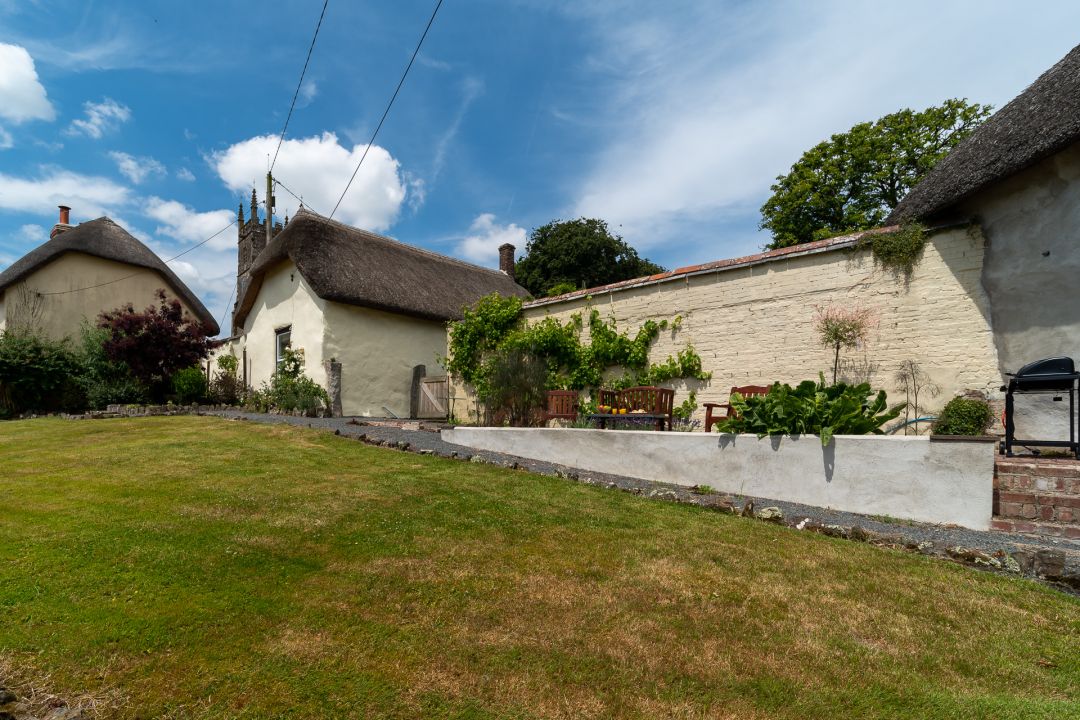 Grooms Cottage, Holiday Retreat in Devon, Sleeps 4