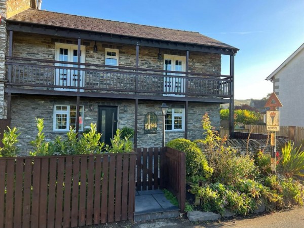 Windermere dog friendly self catering cheap