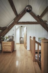 Tan Llan & The Coach House