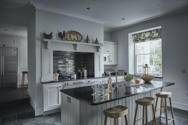 Tan Llan & The Coach House