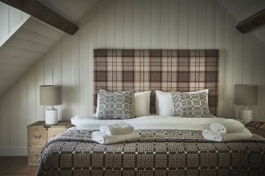 Tan Llan & The Coach House