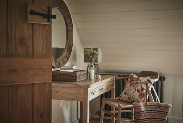 Tan Llan & The Coach House