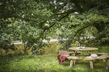 Tan Llan & The Coach House