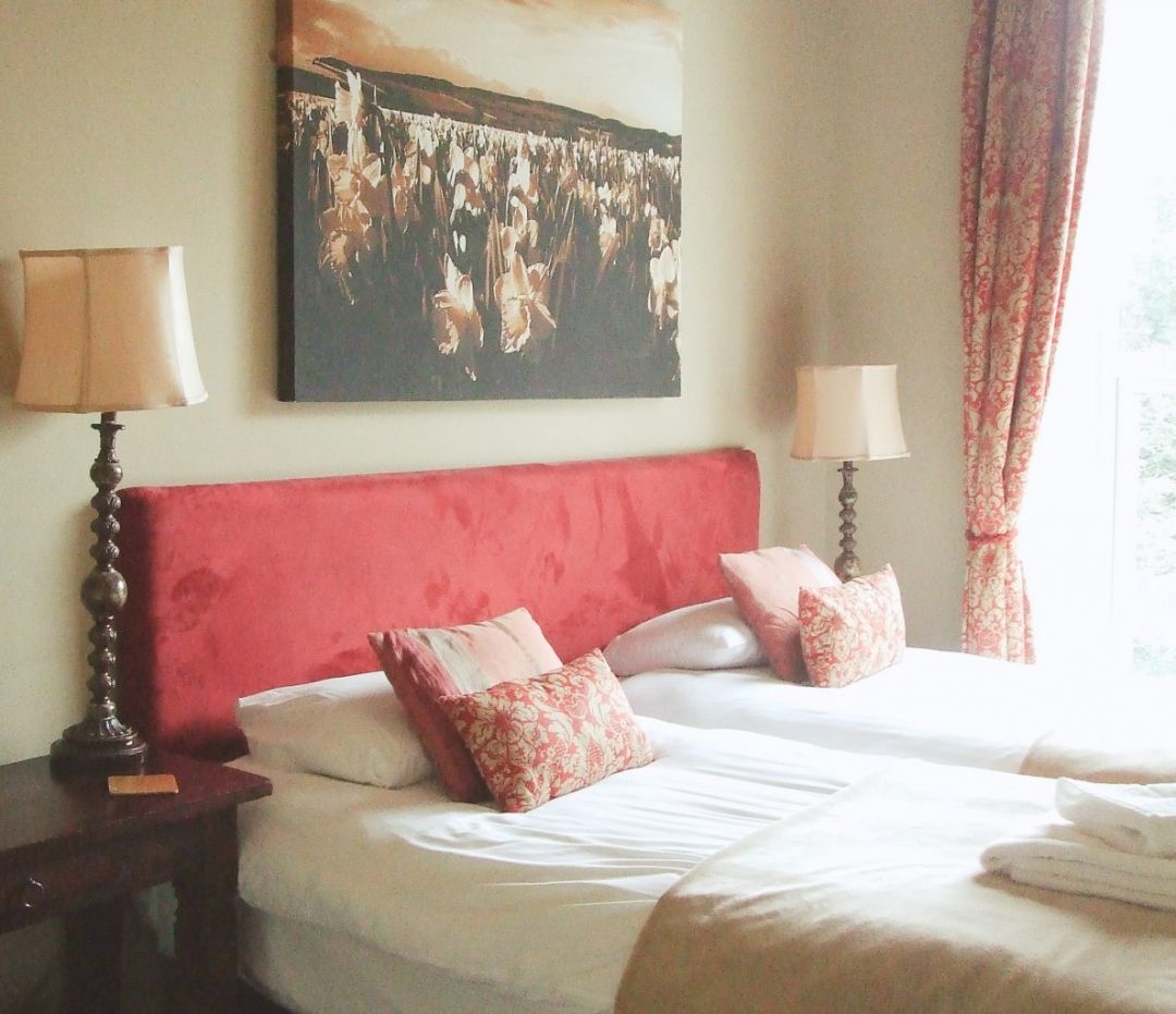 Ashbourne Hall, Luxury House in The Peak District, Sleeps 22