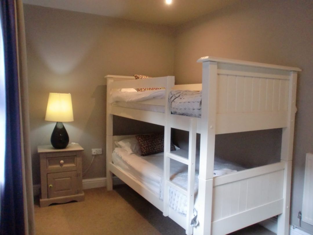 Ashbourne Hall, Luxury House in The Peak District, Sleeps 22