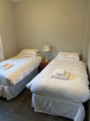 Bedroom 2 Ground Floor Twin Room 2 x single (Sleeps 2)