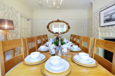 White Moss why not bring in caterers?