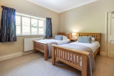 White Moss bedroom 3 triple.