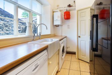 White Moss utility room.