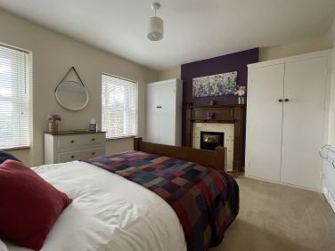 Relaxing double bedroom
