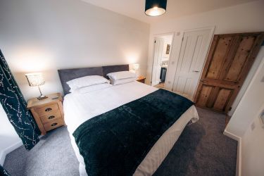The master bedroom has a super king bed & is en suite. Can be prepared as a twin if preferred.