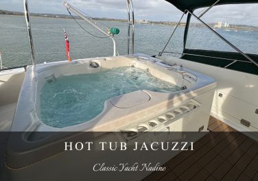 Hot Tub Jacuzzi overlooking the Poole Harbour Bay