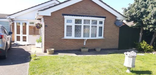 Front of cottage close up