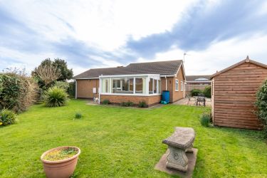 Spacious fully enclosed garden