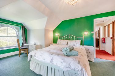 Garden Bedroom - King