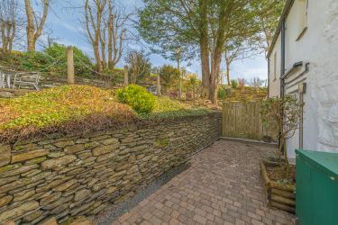Mill Cottage Raised Terrace