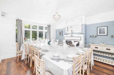 Dining Room - Seats 18