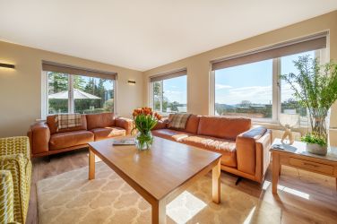 Orrest Head Cottage, light filled lounge with fantastic views.