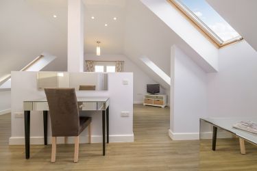 The master bedroom upstairs at The Capercaillie airhouses