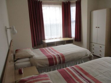 Twiin bedroom 1