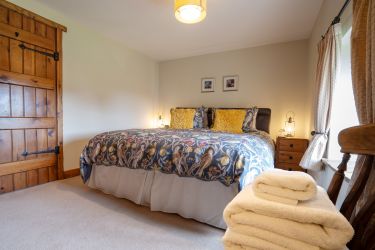 Room 3 - Super king bed with Ensuite (can be twin on request).