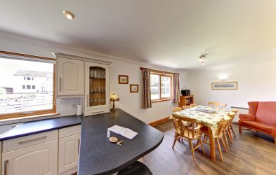 Portnellan. Stob Binnein Cottage. 4 bedroom cottage. Trossachs