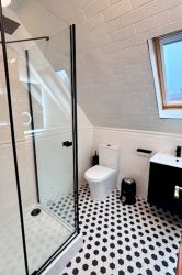 Master bedroom en suite shower room.