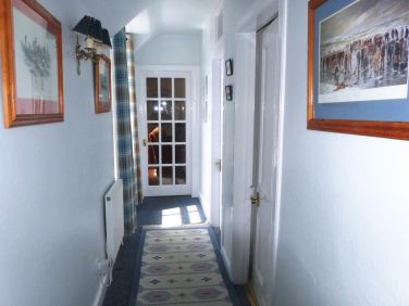 Light bright entrance hall