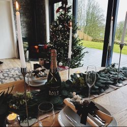 Perfect December escape,  peaceful views and a relaxing hot tub.