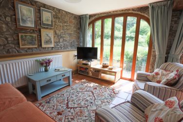 Freesat and wifi TV freely available