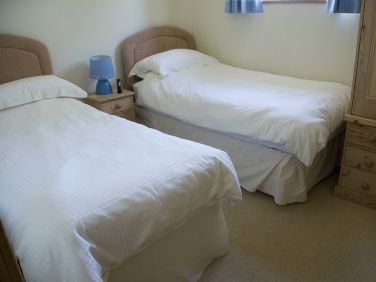Twin bedroom