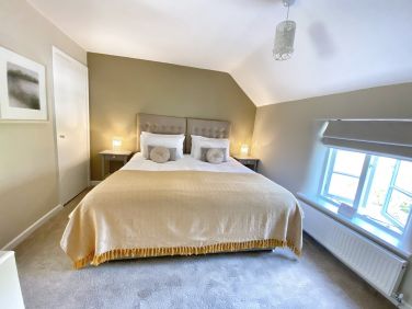 Super comfy beds, super king or single bed configurations