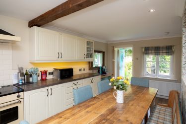 Range cooker for whipping up a family meal