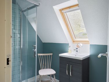 Cottage Shower Room