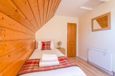 Strathview Cottage
