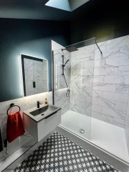 Master bedroom ensuite shower room