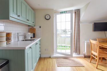 Kitchenette, Strongate View Apartment