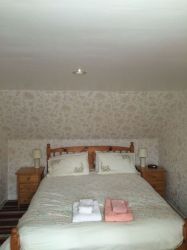 Master bedroom, King size bed