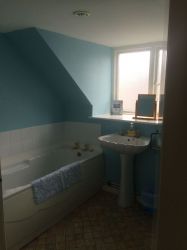 Bathroom, first floor