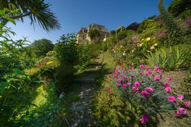 Large gardens